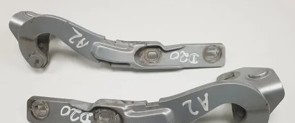 Audi A2 Tailgate/trunk/boot hinge 8Z0827299B