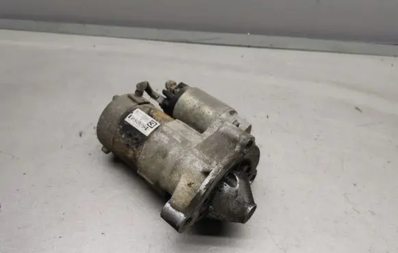 Citroen C5 Starter motor M000T82081