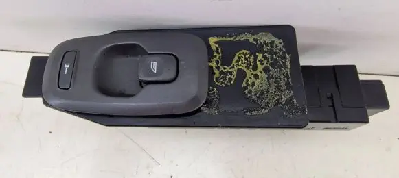 Volvo V70 Electric window control switch 9452961