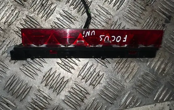 Ford Focus Third/center stoplight 7572 S602