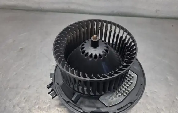 Audi A3 S3 8V Heater fan/blower 5Q1819021B