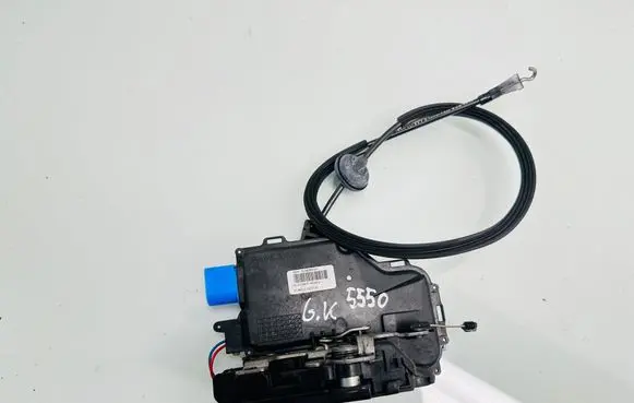 Volkswagen Touran II Rear door lock 7L0839015H