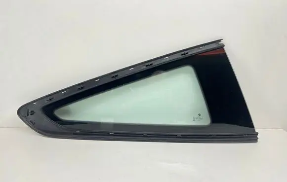 BMW 8 G15 Rear side window 7424836