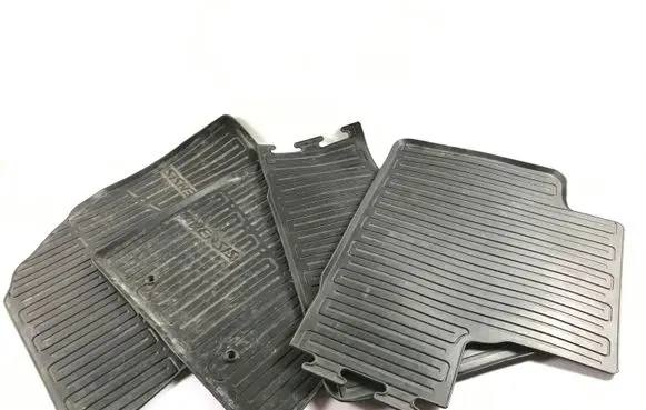 Toyota Avensis T270 Car floor mat set PZ49LT0352RJ PZ49LT0353RJ PZ49LT0356RJ
