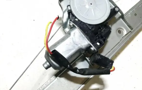 Suzuki Grand Vitara II Front door window regulator motor 8346065j00 83460-65j00