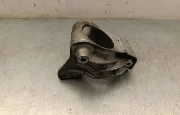 Volvo XC40 Driveshaft support bearing bracket 32325434