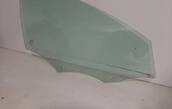 Volvo V60 Front door window glass four-door