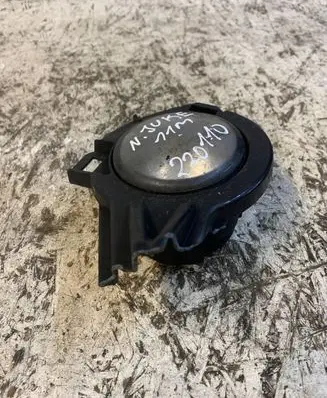 Nissan Juke I F15 Front fog light 89210600