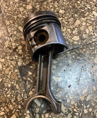 Renault Laguna II Piston 087093