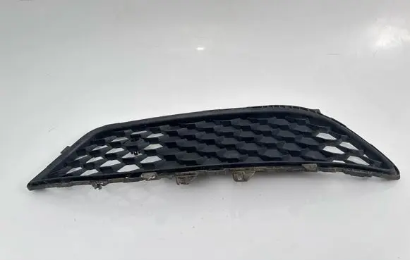 Alfa Romeo Giulia Front bumper lower grill 156107969