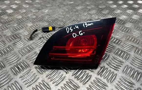 Citroen DS4 Tailgate rear/tail lights 9670272680