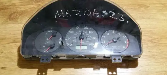 Mazda 323 Speedometer (instrument cluster) bj6eb 80618