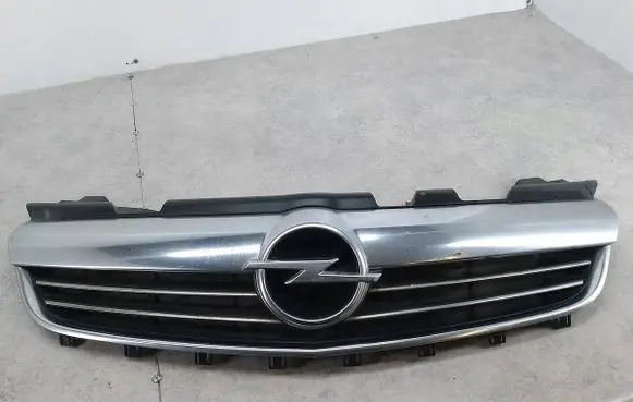 Opel Zafira B Front grill 13247331