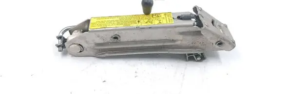 Audi A3 S3 8L Lift Jack 8L0011031A A3A4A6