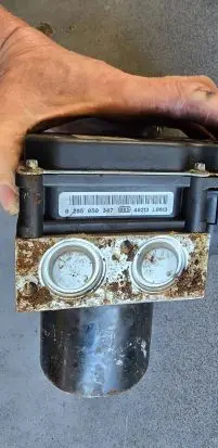Skoda Fabia Mk1 (6Y) ABS Pump 6Q0907379T 0265950347