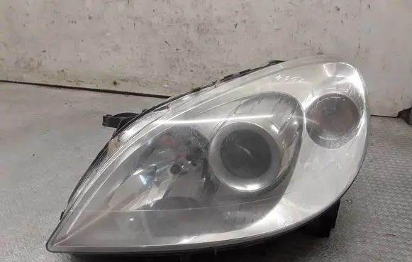 Mercedes-Benz B W245 Headlight/headlamp A1698201761