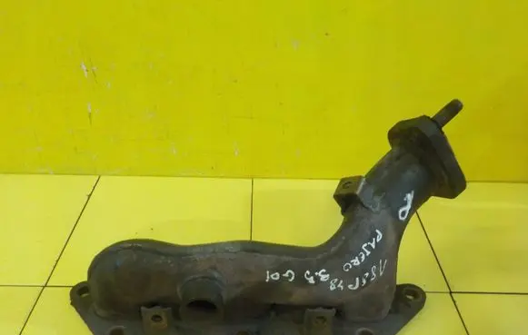 Mitsubishi Pajero Exhaust manifold PRAWY