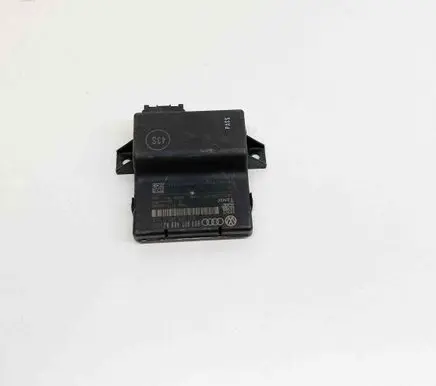Audi Q3 8U Gateway control module 8U0907468G 8U0907468AJ