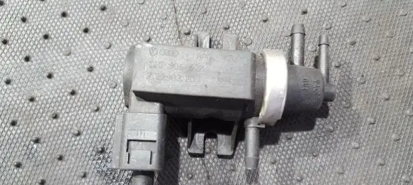 Audi A3 S3 8L Turbo solenoid valve 72290320 99T259