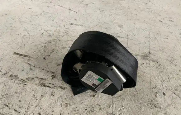 Skoda Octavia Mk2 (1Z) Front seatbelt