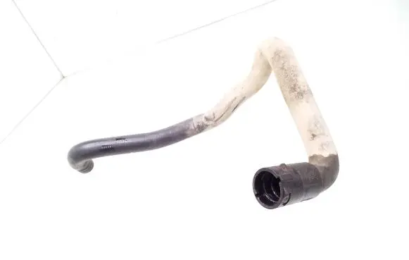 Volkswagen PASSAT B5 Engine coolant pipe/hose 8D0819371H