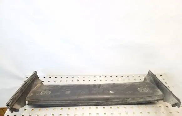 Volvo XC70 Radiator trim 9151897