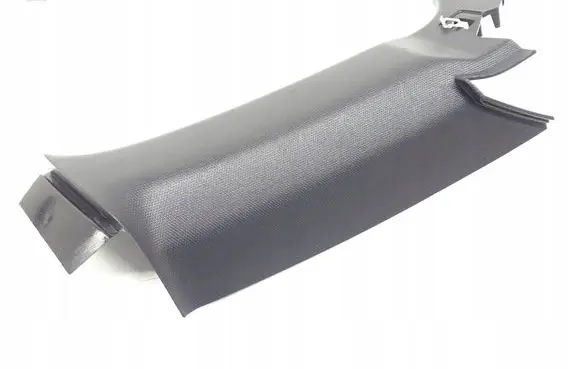 (C) pillar trim