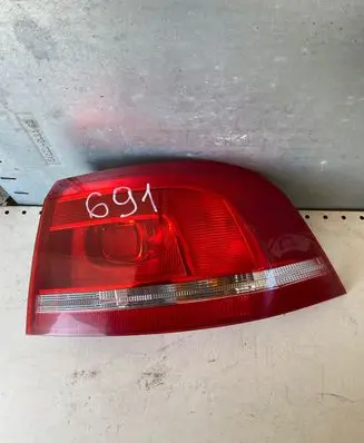 Volkswagen PASSAT B7 Rear/tail lights 3AF945096C 605002