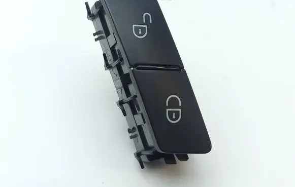 Mercedes-Benz E W212 Central locking switch button A2048706310