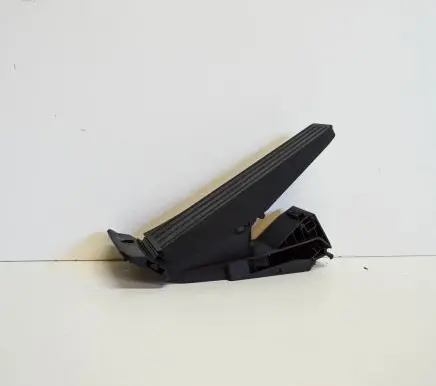 BMW 5 F10 F11 Accelerator throttle pedal 6858574