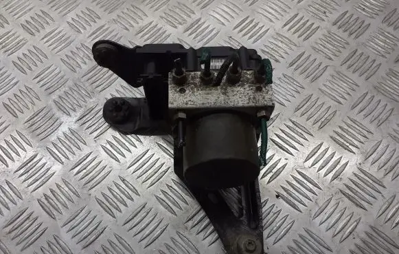 Renault Megane II ABS Pump 8200038695