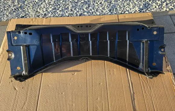 Tesla Model Y Rear seatbelt 1487744