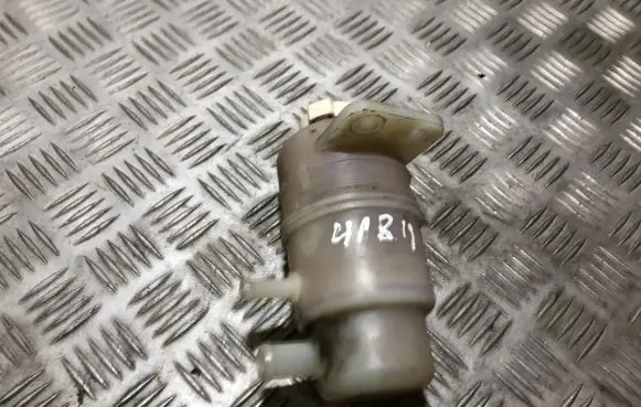 Mitsubishi Lancer Power steering fluid tank/reservoir