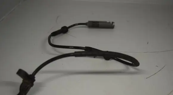 BMW 1 E81 E87 ABS brake wheel speed sensor 6762465
