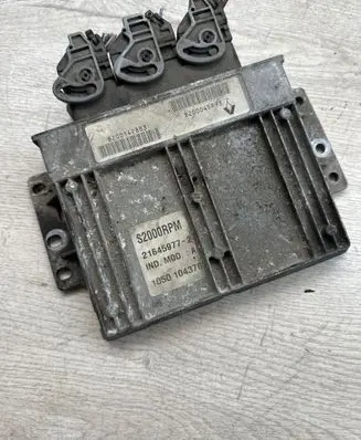 Renault Laguna II Engine control unit/module 8200142883 8200045893 S2000RPM