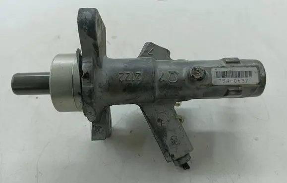 Mercedes-Benz CLK A208 C208 Master brake cylinder 7540137