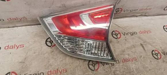 Tailgate rear/tail lights
