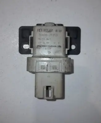 KIA Sorento Glow plug pre-heat relay 368302F050