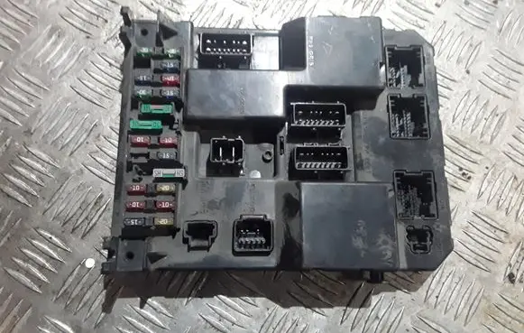 Peugeot 307 Comfort/convenience module 9651197580