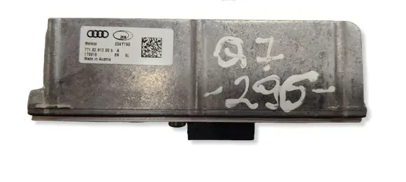 Audi Q7 4M LED ballast control module 7716261300B 7716261300 004YT9G