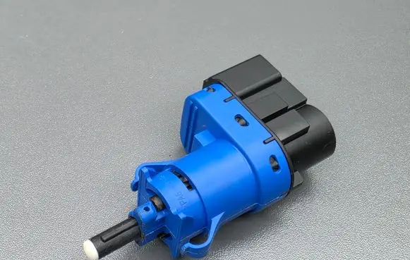 Mazda 3 III Brake pedal sensor switch BN7N