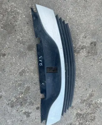 Renault Laguna II Front grill 82000390126