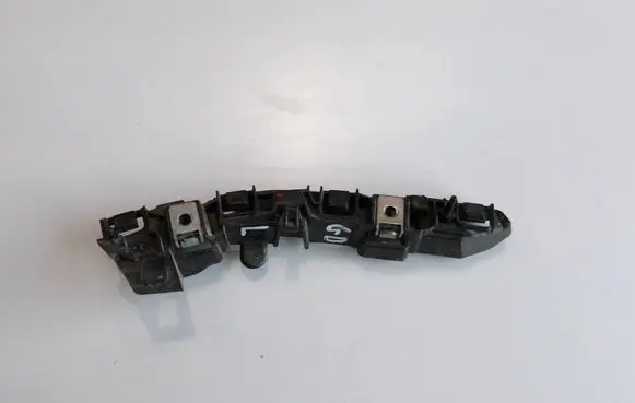 Opel Grandland X Front bumper mounting bracket 