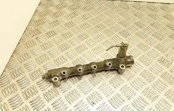 Opel Astra J Fuel main line pipe 11Q02266