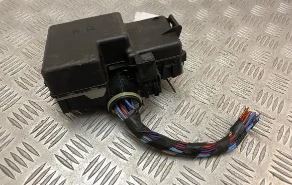 Volvo XC90 Fuse module 31384034