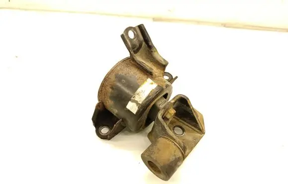 Engine mount bracket