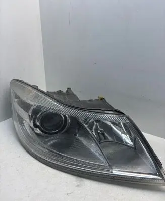 Skoda Octavia Mk2 (1Z) Headlight/headlamp 1Z1941016G 1ZL24705206 7L6941329B