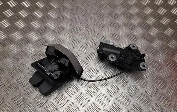 Volvo XC60 Tailgate/trunk/boot lock/catch/latch 32149882