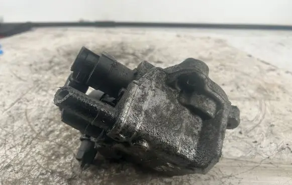 Volkswagen Crafter Fuel injection high pressure pump 0445010533