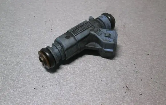 Smart ForTwo I Fuel injector 0280155814 0003099v004